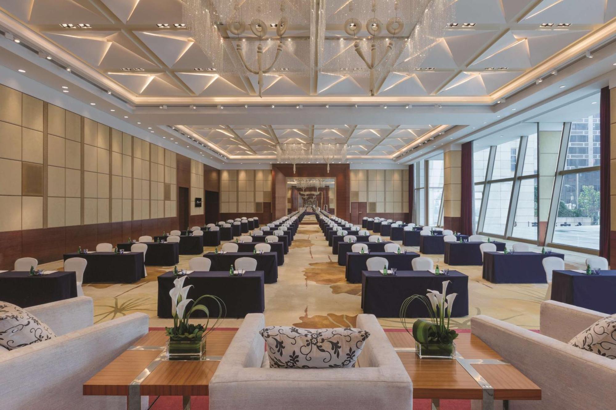 Kempinski Hotel Chongqing - Complimentary 500Ml Home-Brewed Beer Voucher Upon Check-In מראה חיצוני תמונה